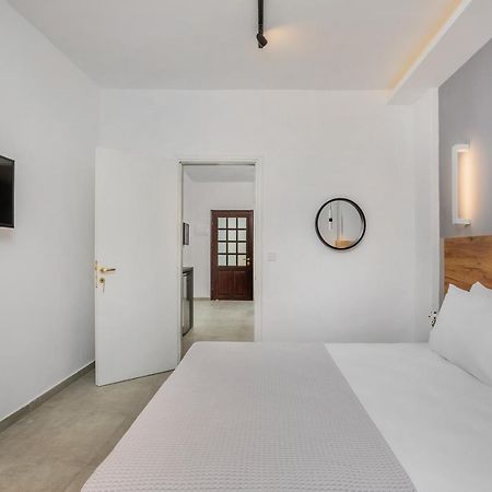 Eleon Suites Афитос Екстериор снимка